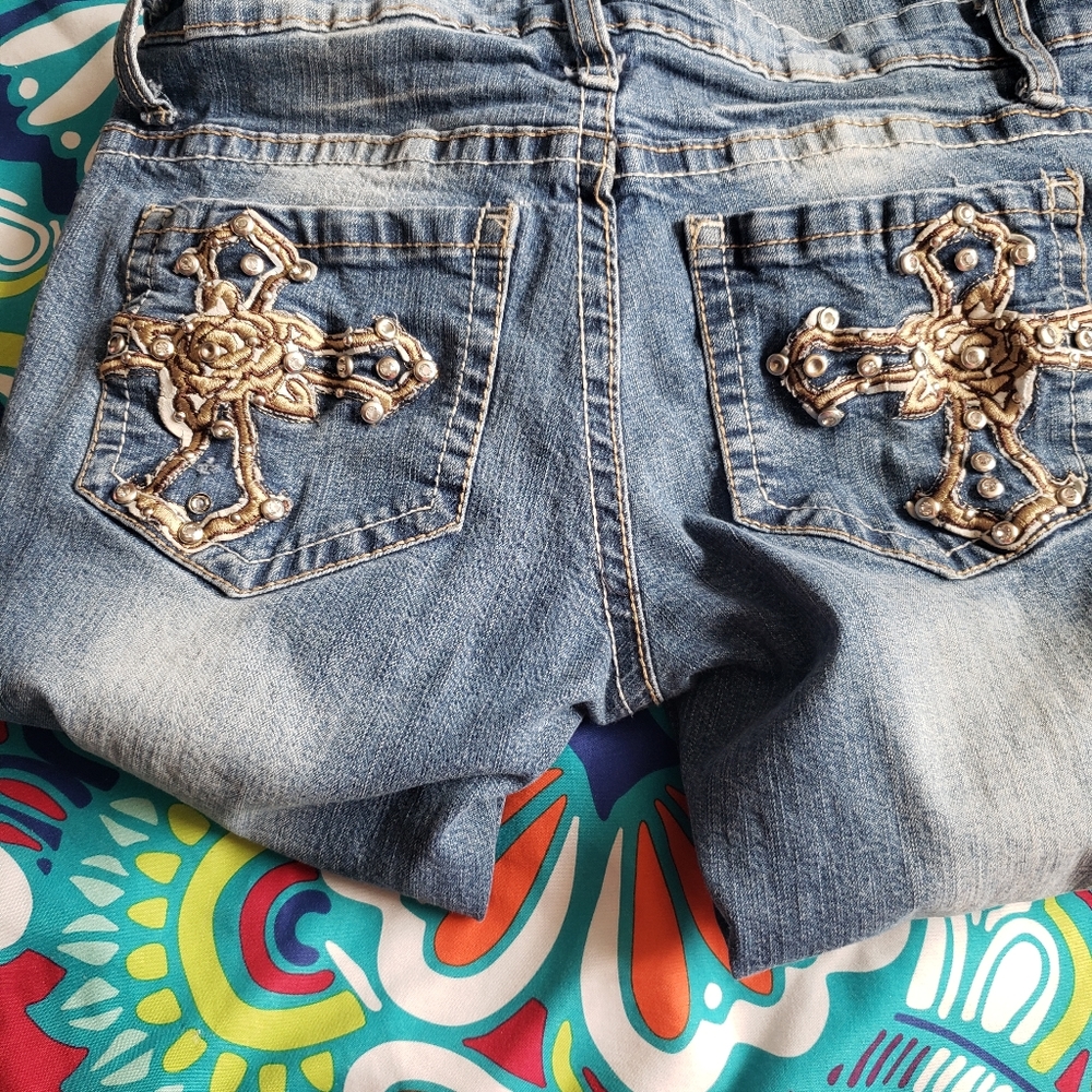 Smo Jean's